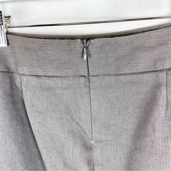 Larry Levine SPT Pencil Skirt Size 10 Gray Tiered - Picture 7 of 7